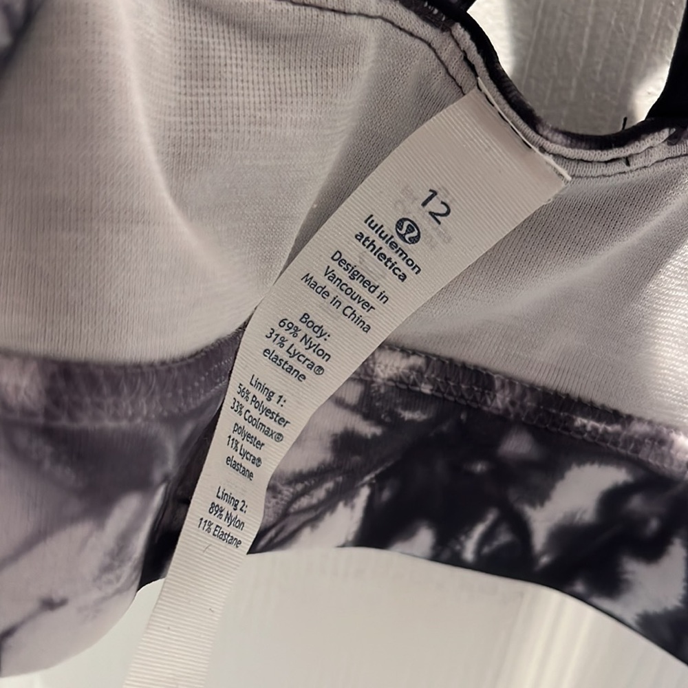 BNWT’S . Lululemon Energy Bra - Picture 5 of 7